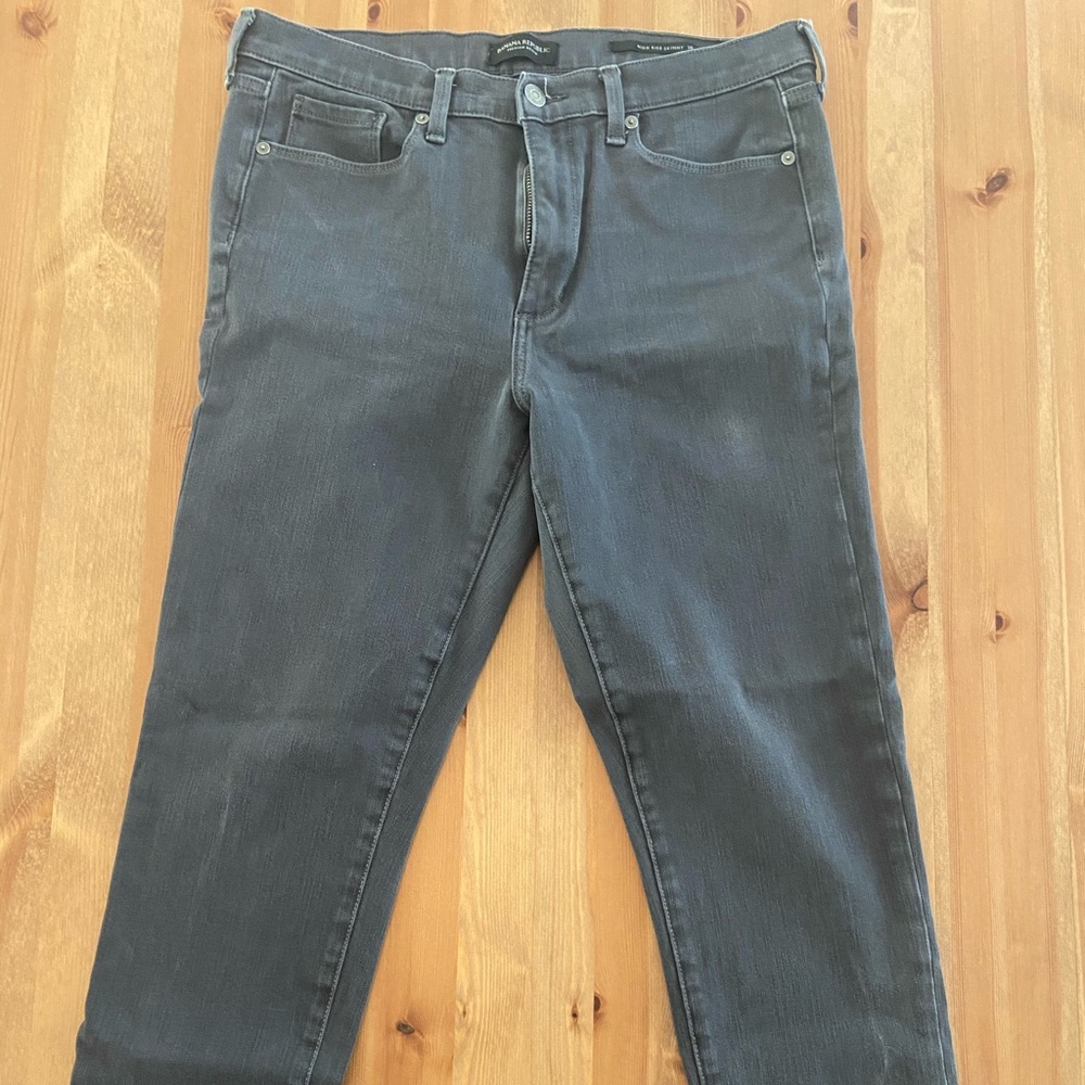 Women’s Skinny Washed Black Jeans